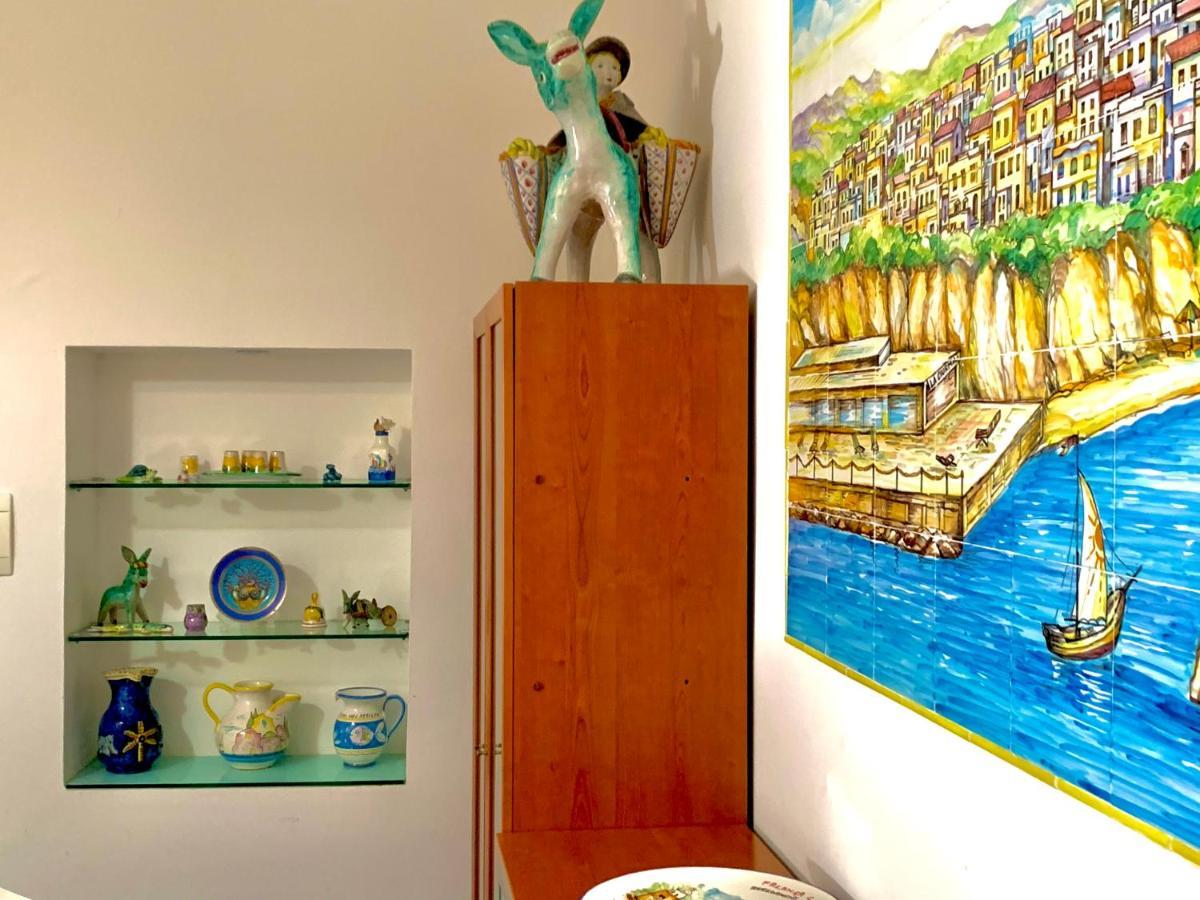 شقة La Finestra Sul Duomo, Amalfi Coast Vietri المظهر الخارجي الصورة