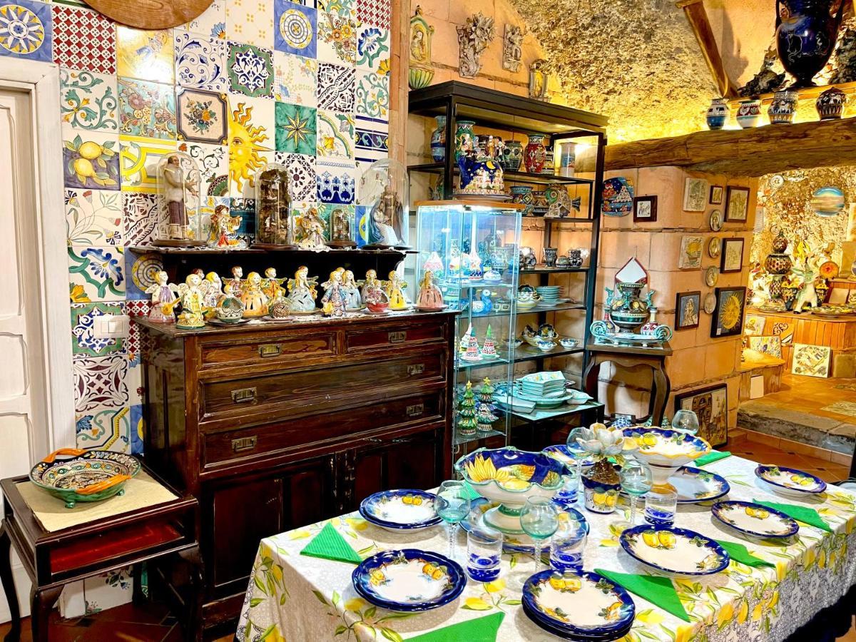 شقة La Finestra Sul Duomo, Amalfi Coast Vietri المظهر الخارجي الصورة