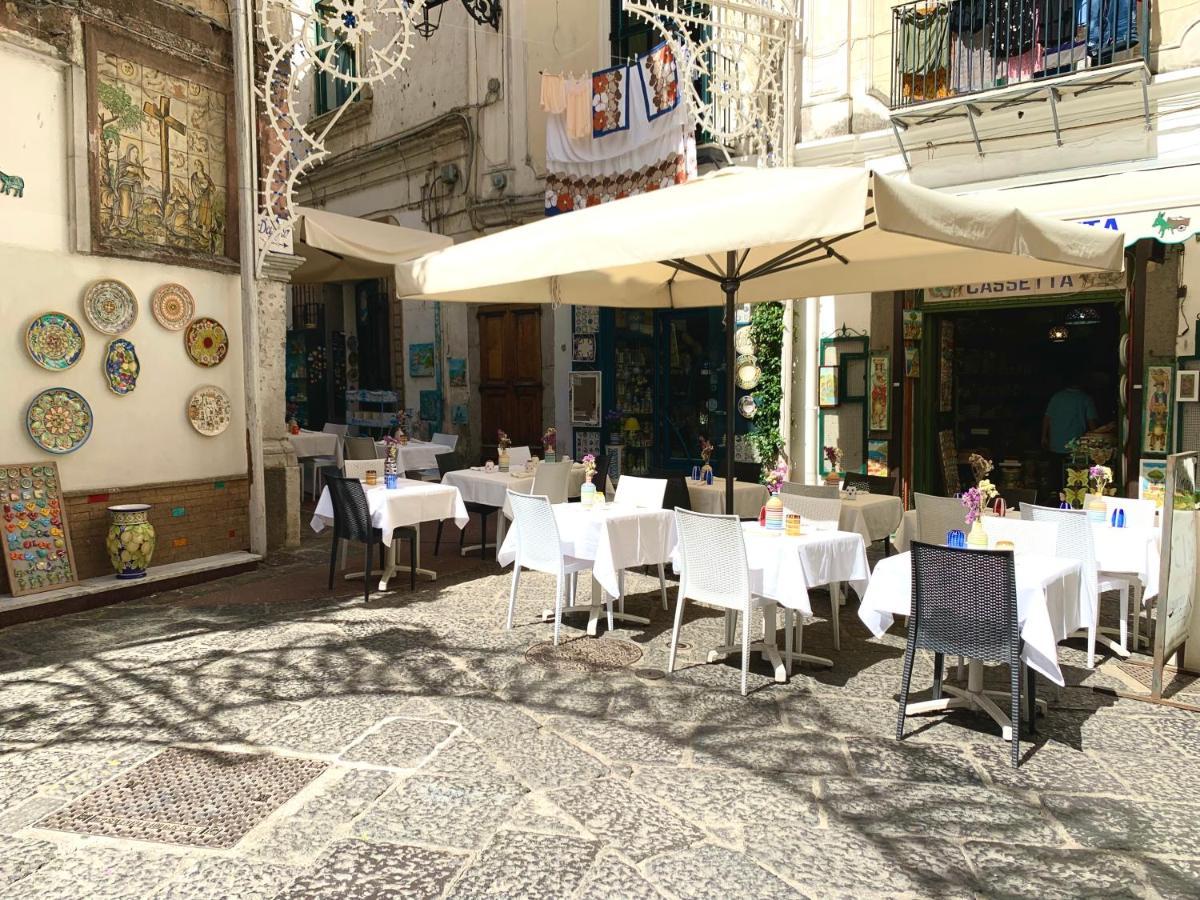 شقة La Finestra Sul Duomo, Amalfi Coast Vietri المظهر الخارجي الصورة