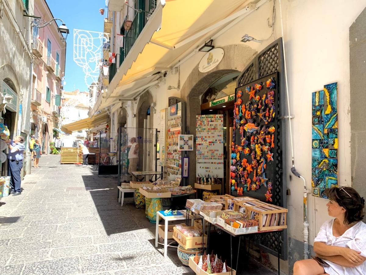 شقة La Finestra Sul Duomo, Amalfi Coast Vietri المظهر الخارجي الصورة